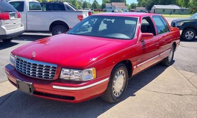 1998 Cadillac Deville Base
