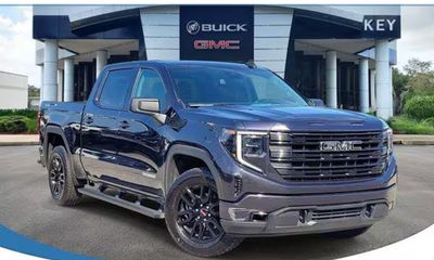 2023 GMC Sierra Elevation