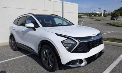 2023 Kia Sportage SX