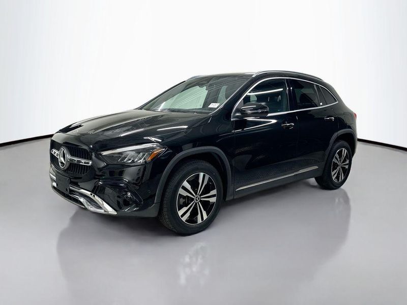 2024 Mercedes-Benz GLA-Class — a typically priced live listing