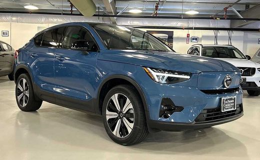 2023 Volvo C40 Plus Dark
