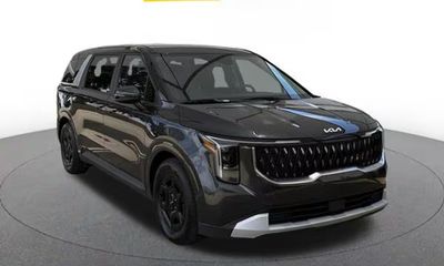 2026 Kia Carnival LX LXS