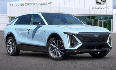 2024 Cadillac Lyriq Sport 1