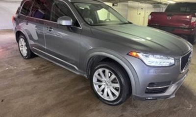2018 Volvo XC90 Momentum