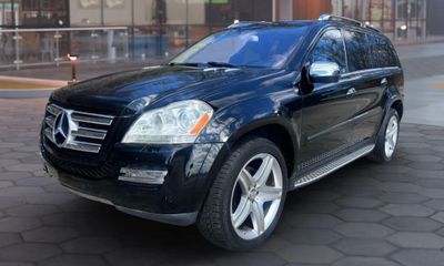 2010 Mercedes-Benz GL-Class GL550 4 Matic