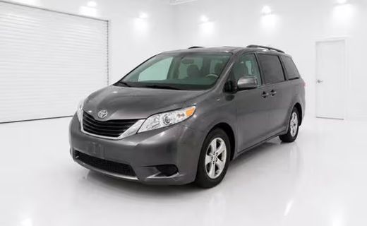 2011 Toyota Sienna LE