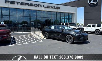 2026 Lexus ES 500E Premium