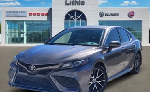 2024 Toyota Camry SE