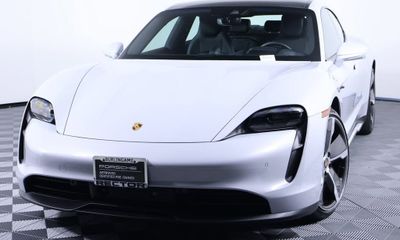 2024 Porsche Taycan 4S