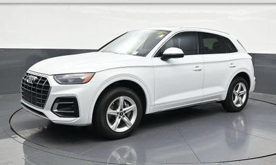2022 Audi Q5 Quattro Premium