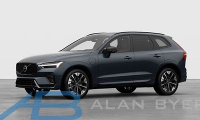 2026 Volvo XC60 Plus Dark