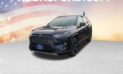 2019 Toyota RAV4 XSE HV