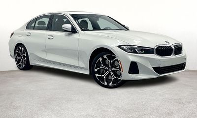 2025 BMW 330i