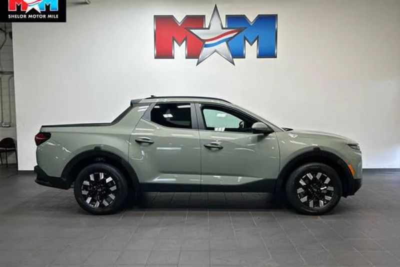 2026 Hyundai Santa Cruz — a typically priced live listing