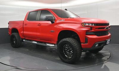 2021 Chevrolet Silverado RST