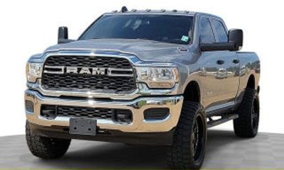 2024 Chevrolet Silverado HD LT