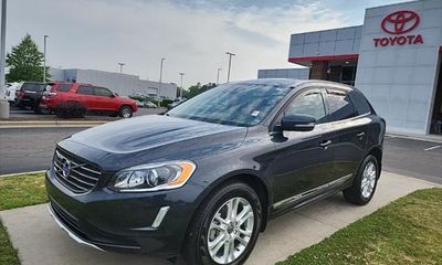 2015 Volvo XC60 Platinum NON R