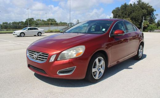 2013 Volvo S60 T5