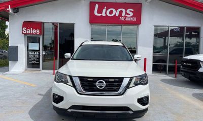 2020 Nissan Pathfinder SV