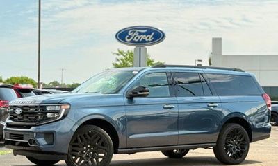 2027 Ford Expedition MAX Platinum