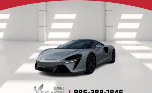 2023 McLaren Artura