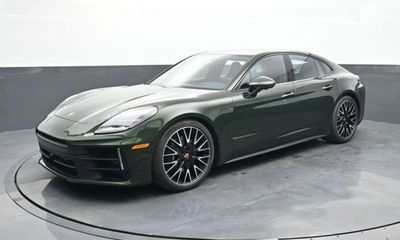 2026 Porsche Panamera