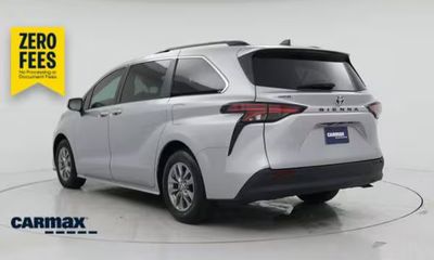 2022 Toyota Sienna XLE