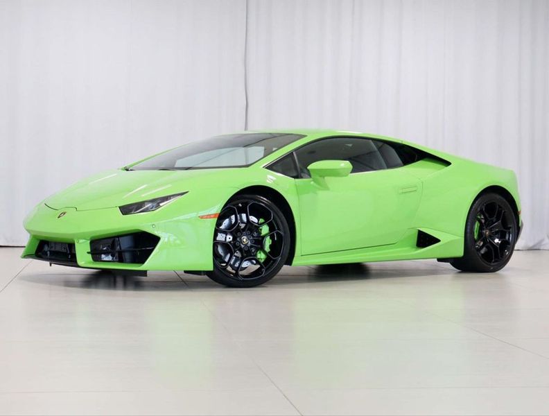 2018 Lamborghini Huracan — a typically priced live listing