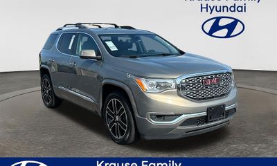 2019 GMC Acadia Denali