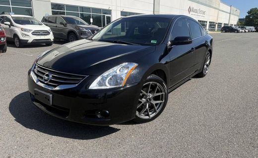 2010 Nissan Altima SR