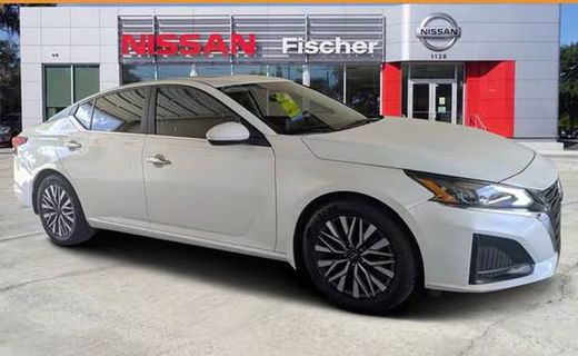 2023 Nissan Altima SV