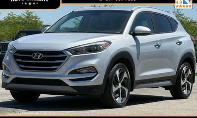 2017 Hyundai Tucson SE Popular Equipment