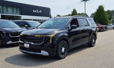 2026 Kia Carnival EX