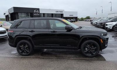 2027 Jeep Grand Cherokee Altitude