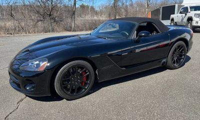 2004 Dodge Viper SRT 10