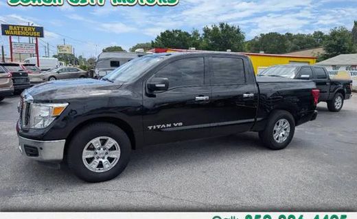 2018 Nissan Titan SV