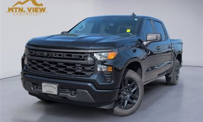 2023 Chevrolet Silverado Custom