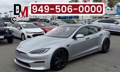 2025 Tesla Model S Base