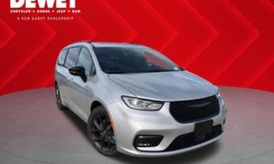 2027 Chrysler Pacifica Limited