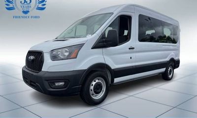 2025 Ford Transit Medium Roof
