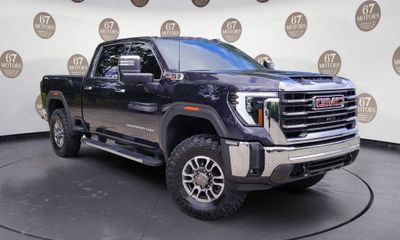 2025 GMC Sierra HD SLT