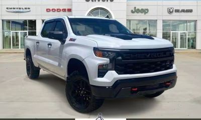 2024 Chevrolet Silverado Trail Boss Custom
