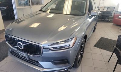 2018 Volvo XC60 Momentum