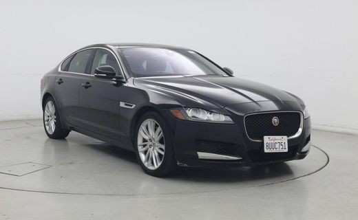2017 Jaguar XF Prestige
