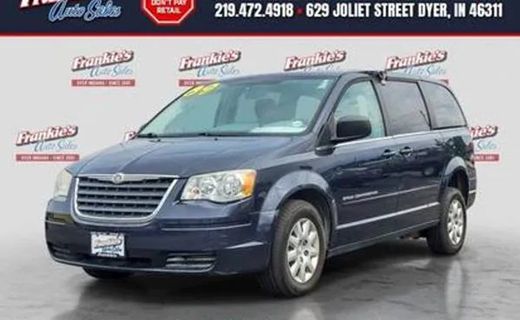 2009 Chrysler Town AND Country LX