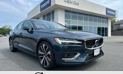 2023 Volvo S60 Ultimate Bright With
