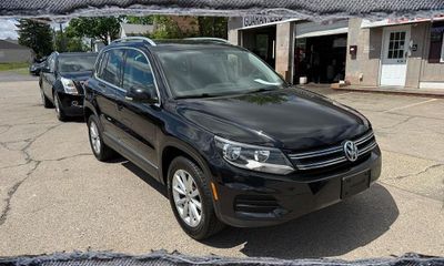 2017 Volkswagen Tiguan Wolfsburg 4Motion
