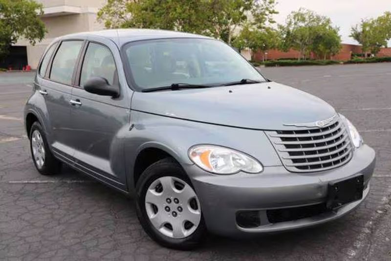 2009 Chrysler Pt Cruiser — a typically priced live listing