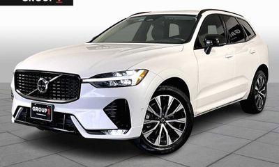 2024 Volvo XC60 Plus Dark