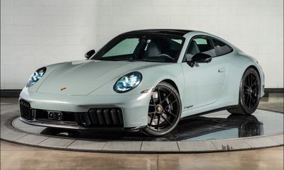 2025 Porsche 911